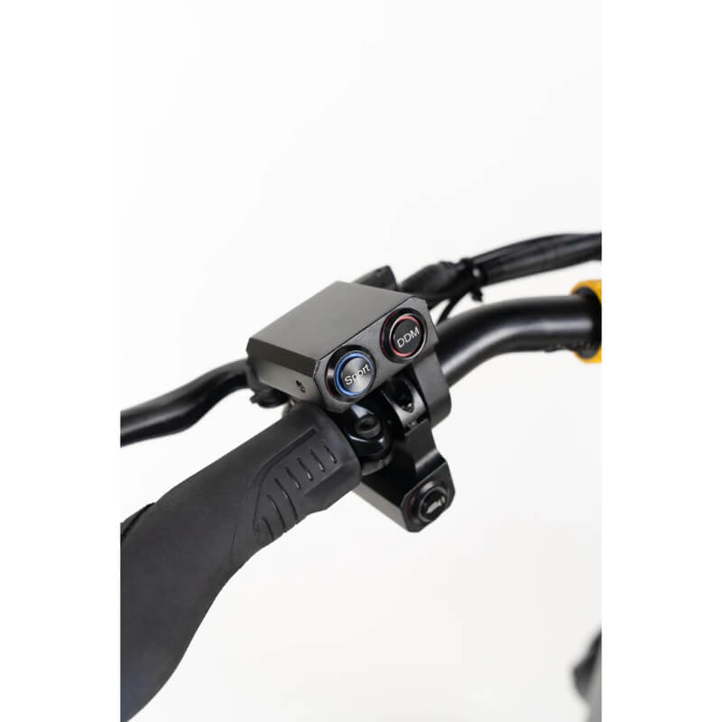 IP54 protection with integrated lighting and turn signals