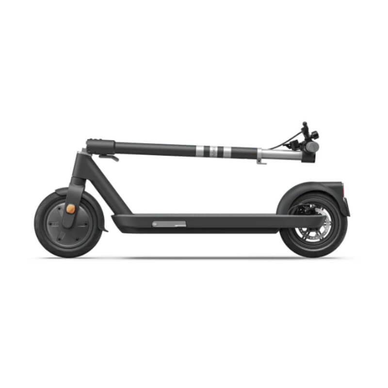 9-inch tubeless tires with dual braking