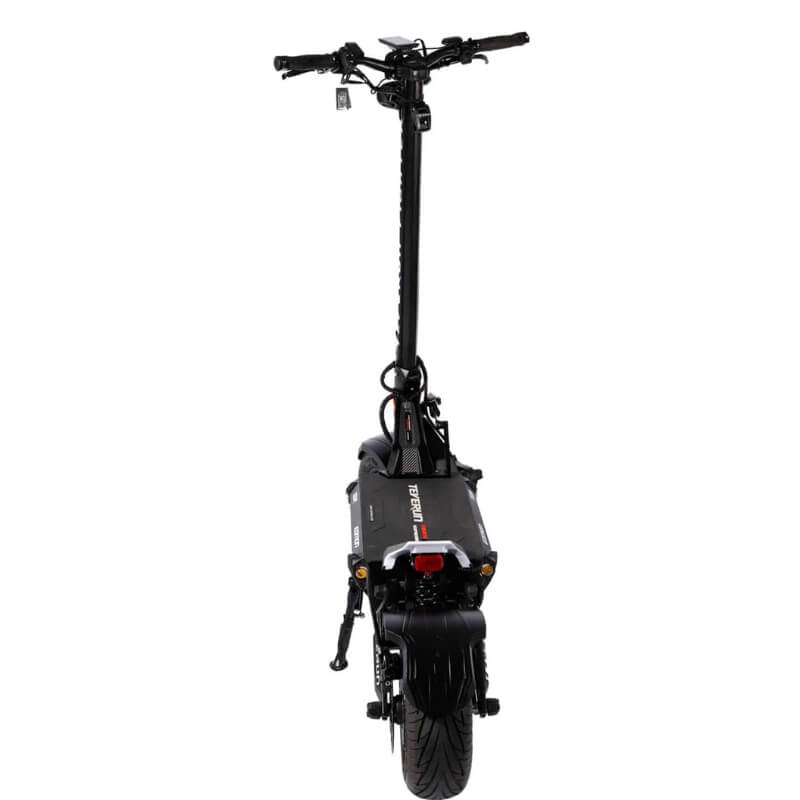 IPX5 protection with integrated lighting and turn signals